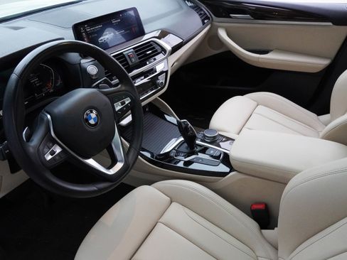 Used 2020 BMW X4 xDrive30i w/ Driving Assistance Package AWD/4WD image 9
