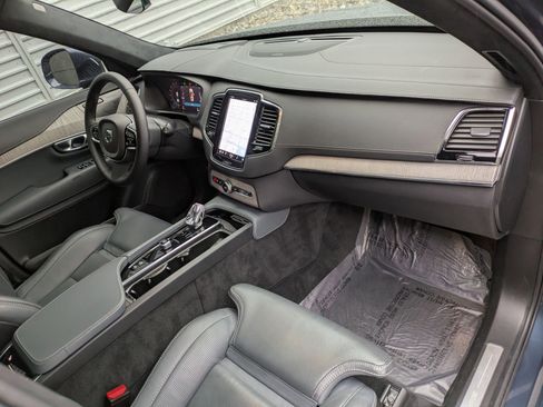 Certified 2023 Volvo XC90 T8 Ultimate image 35
