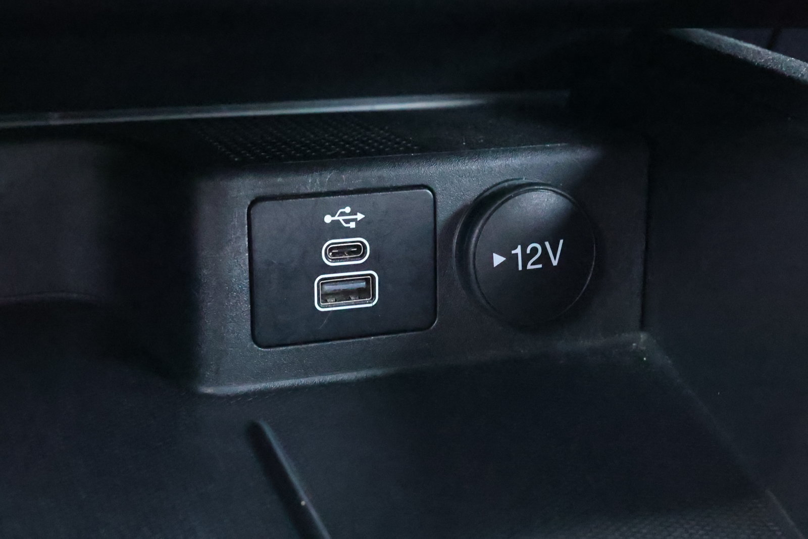 Used 2025 Ford Escape ST-Line Select AWD/4WD image 22