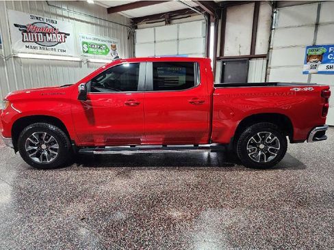 Used 2023 Chevrolet Silverado 1500 LT w/ Protection Package AWD/4WD image 4
