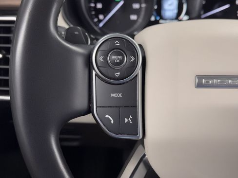 Used 2017 Land Rover Discovery HSE Luxury AWD/4WD image 21