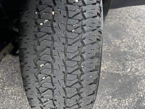 Used 2021 Jeep Cherokee Trailhawk w/ Trailer Tow Group AWD/4WD image 35