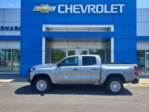Certified 2023 Chevrolet Colorado W/T w/ WT Convenience Package II RWD image 6