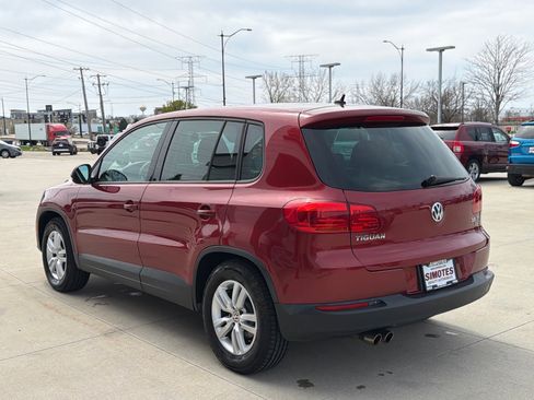 Used 2012 Volkswagen Tiguan S image 6