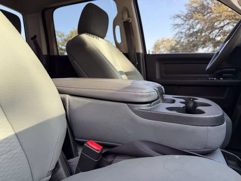 Used 2018 RAM 1500 Express w/ Express Value Package RWD image 16