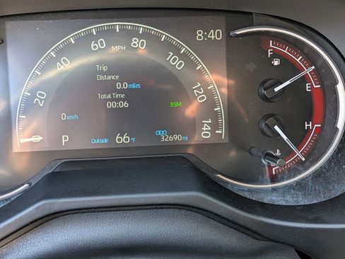 Used 2023 Toyota RAV4 XLE w/ Convenience Package image 18