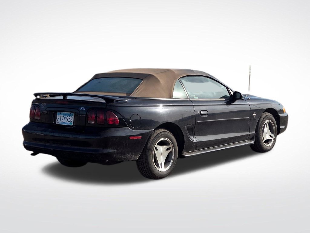 Used 1998 Ford Mustang Convertible RWD image 3