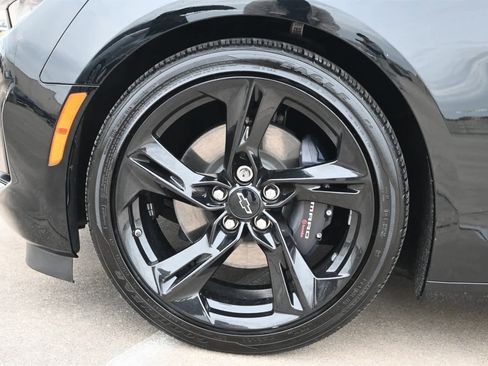 Used 2022 Chevrolet Camaro LT image 24