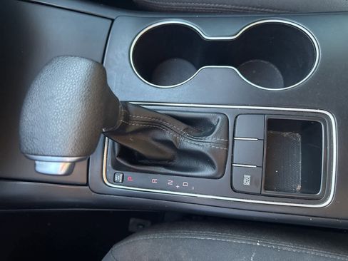 Used 2019 Kia Sorento LX image 29