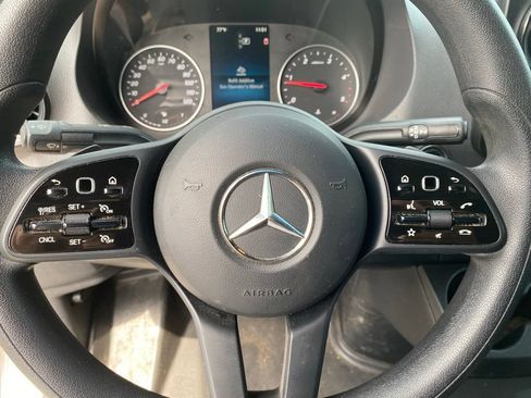 Used 2024 Mercedes-Benz Sprinter 2500 image 16