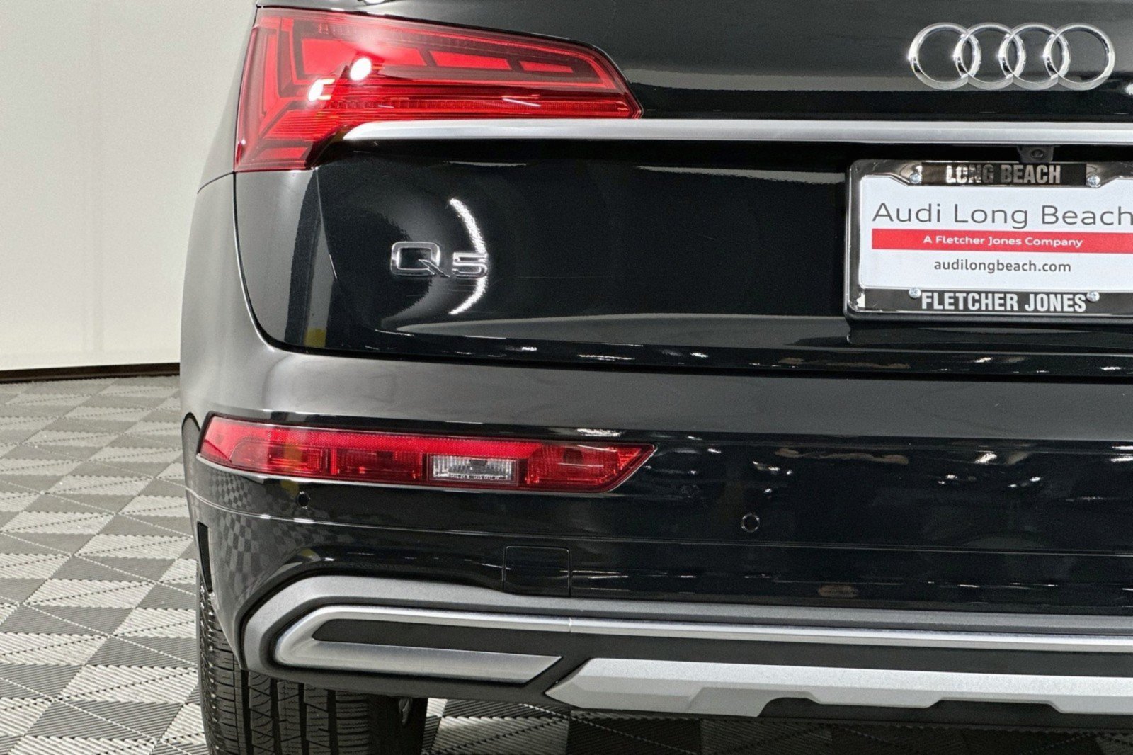 Used 2023 Audi Q5 2.0T Premium AWD/4WD image 17