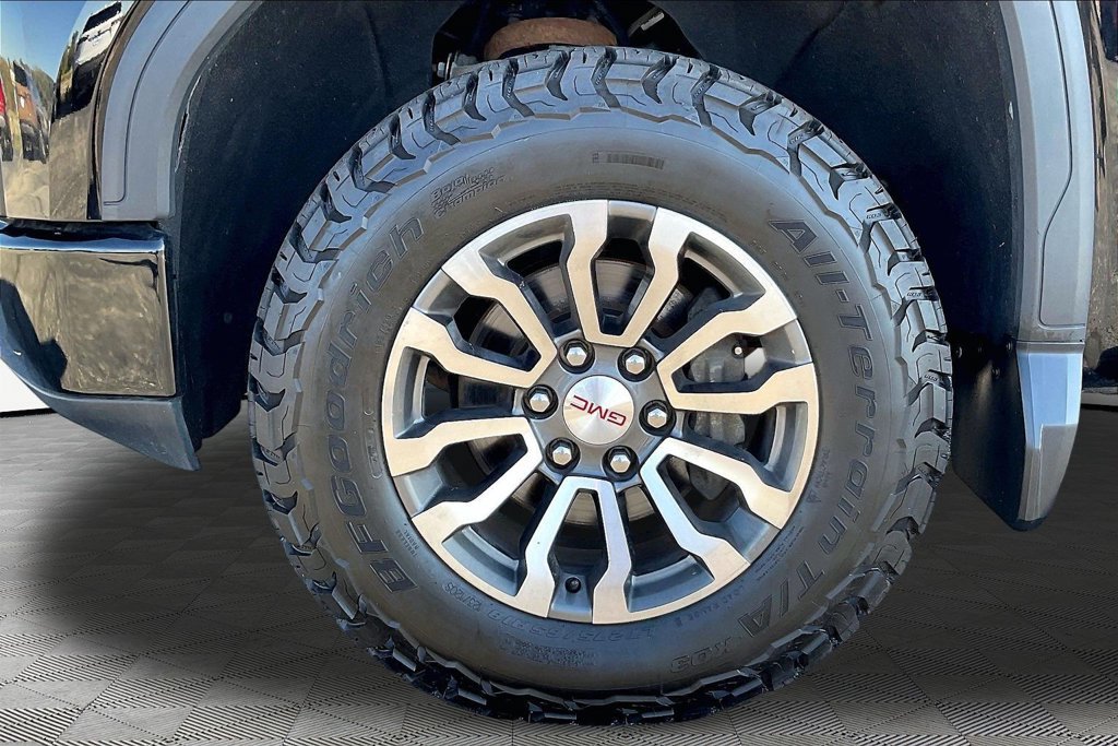 Used 2022 GMC Sierra 1500 AT4 w/ AT4 Premium Package AWD/4WD image 38