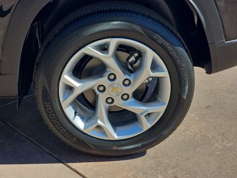 New 2026 Chevrolet Trax LS w/ LS Convenience Package FWD image 36