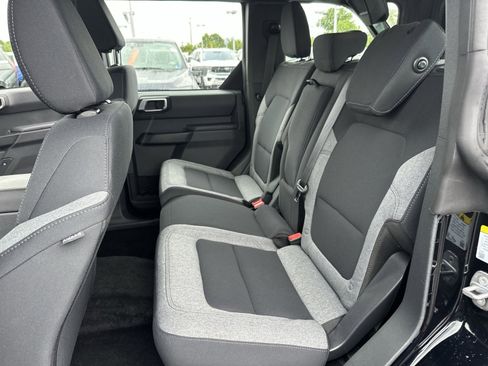 Used 2025 Ford Bronco 4-Door AWD/4WD image 31