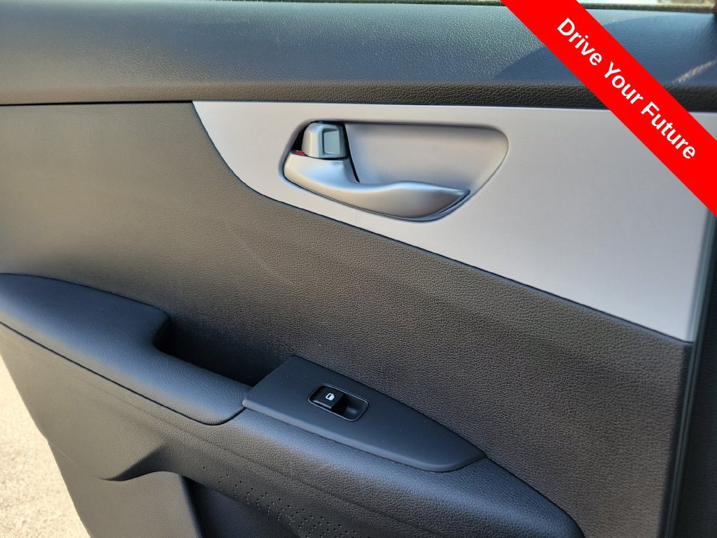 Used 2024 Kia Forte LXS FWD image 19