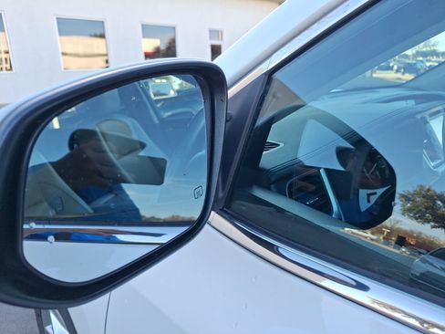 Used 2018 Toyota Highlander Limited image 14