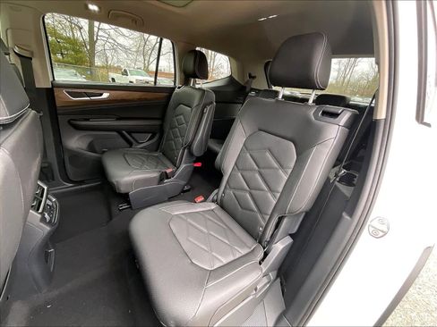 New 2026 Volkswagen Atlas SE image 15