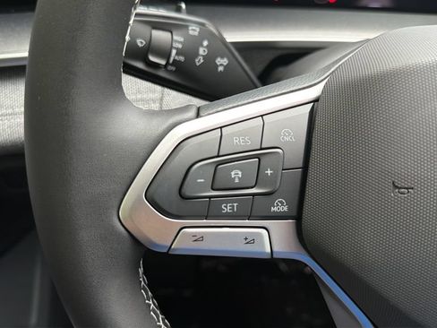 New 2026 Volkswagen Tiguan S FWD image 22