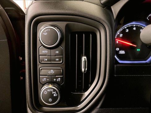 Used 2020 Chevrolet Silverado 1500 Custom Trail Boss image 30