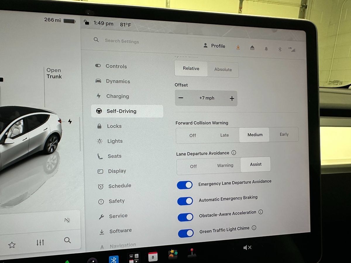 Used 2023 Tesla Model Y AWD image 36