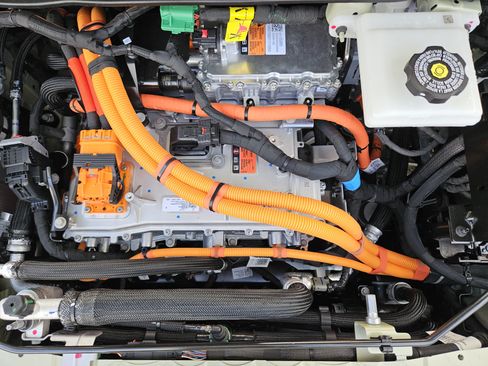 New 2027 Chevrolet Bolt LT w/ Comfort Package FWD image 20