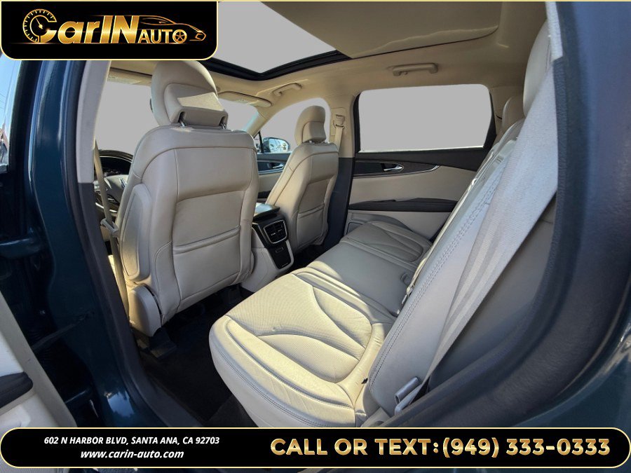 Used 2016 Lincoln MKX Reserve w/ Technology Package FWD image 13