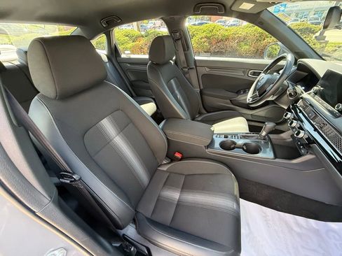 Used 2025 Honda Civic Sport image 33