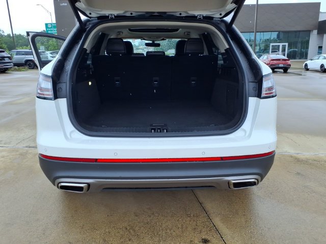 Used 2023 Lincoln Nautilus Reserve FWD image 17