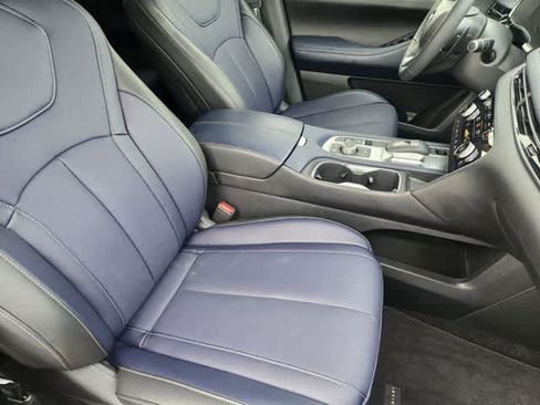 Certified 2026 INFINITI QX60 Sport w/ Dark Cargo Package AWD/4WD image 12