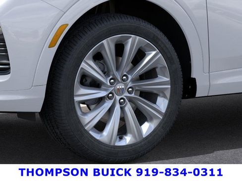 New 2025 Buick Envista Avenir image 9