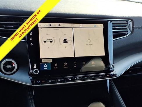 New 2026 Jeep Grand Wagoneer 4WD image 8