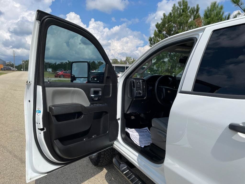 Used 2019 Chevrolet Silverado 2500 W/T w/ WT Convenience Package AWD/4WD image 10