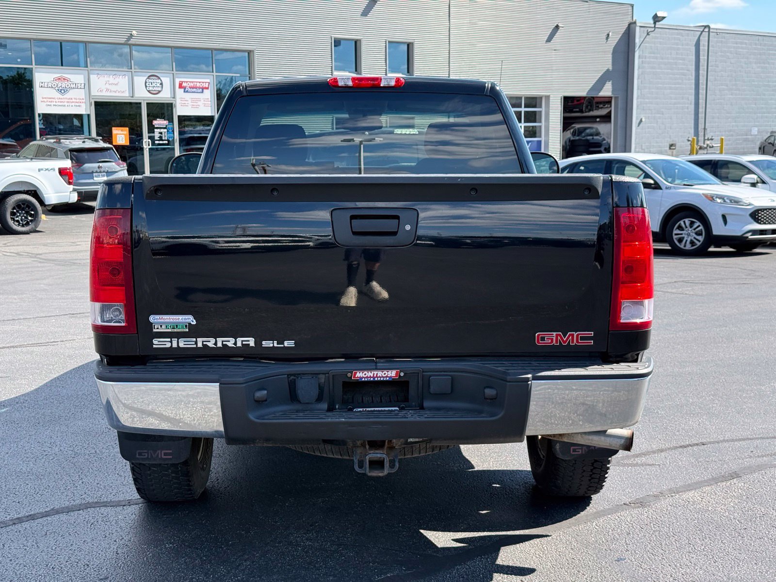 Used 2012 GMC Sierra 1500 SLE w/ SLE Preferred Package AWD/4WD image 5