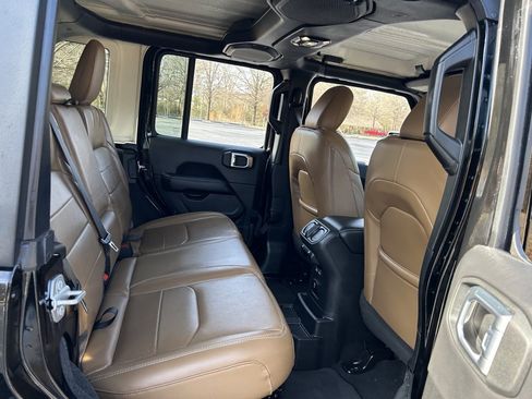 Used 2023 Jeep Wrangler Unlimited Sahara w/ Cold Weather Group image 45