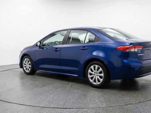 Used 2025 Toyota Corolla LE image 6