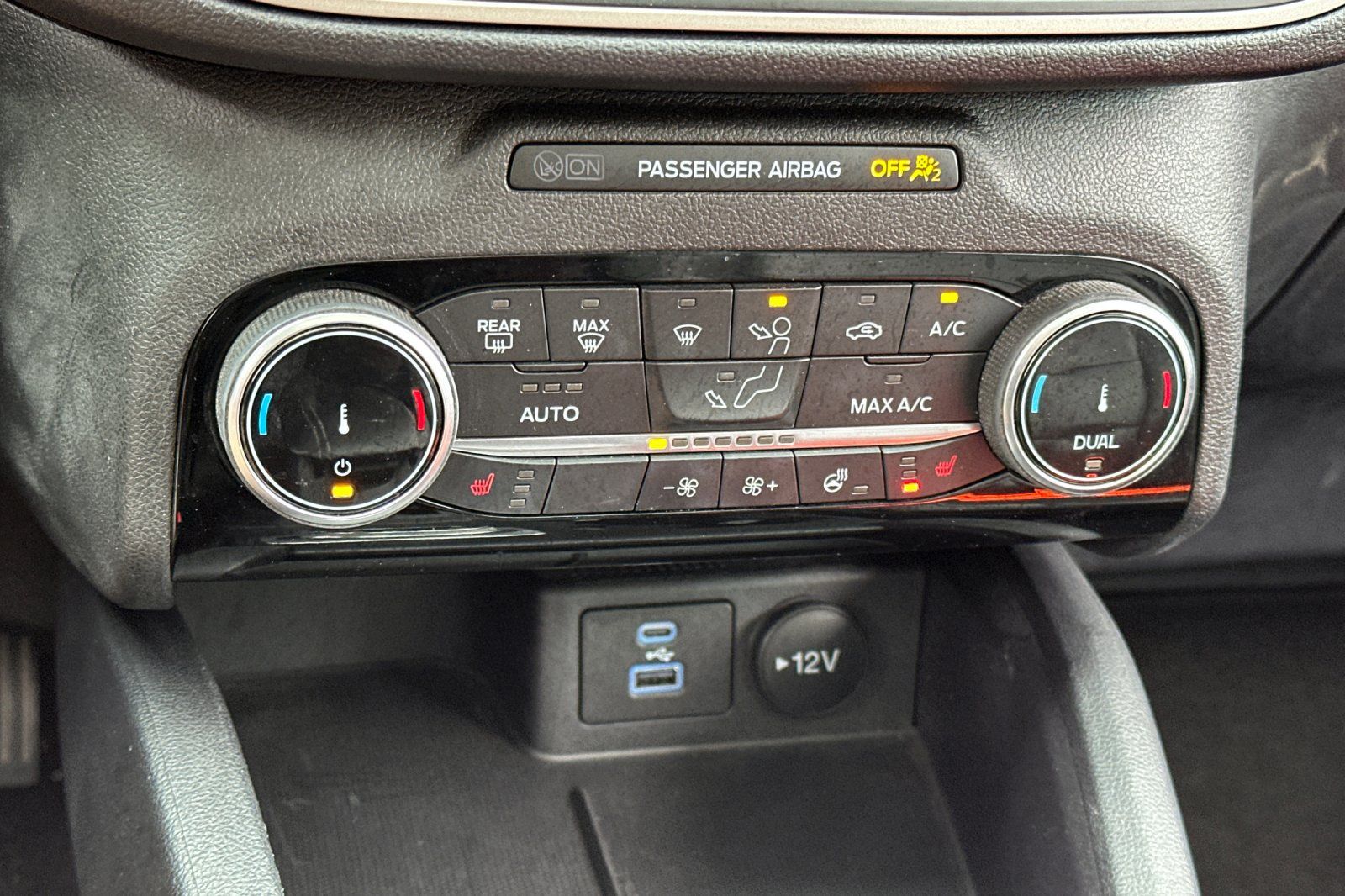 Used 2022 Ford Escape SEL FWD image 19