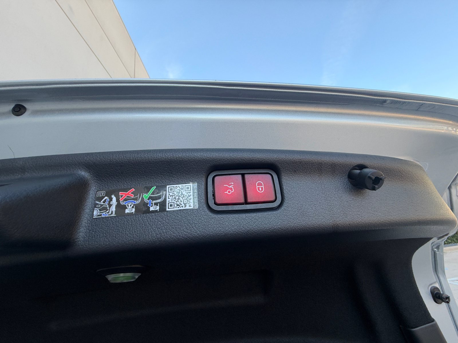 Certified 2026 Mercedes-Benz C 300 4MATIC Sedan image 16
