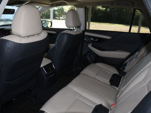 Used 2022 Subaru Outback Limited XT w/ Popular Package #2 image 17