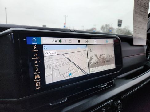 Used 2025 Jeep Wrangler Unlimited Rubicon w/ XTREMEE 35" Tire Package image 16