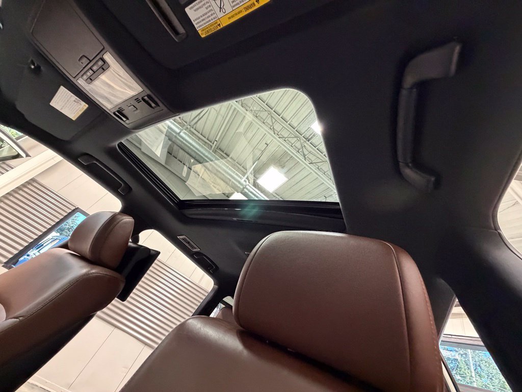 Used 2016 Toyota Land Cruiser AWD/4WD image 11