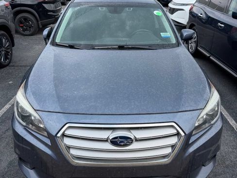 Used 2017 Subaru Legacy 2.5i Premium AWD/4WD image 2