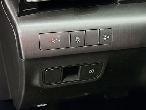 Used 2025 Hyundai Kona SEL image 17