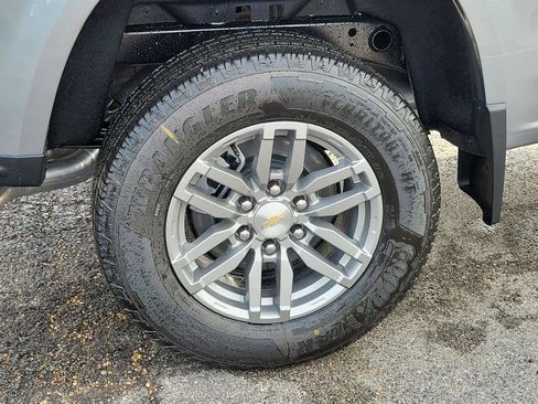 New 2025 Chevrolet Colorado LT image 30