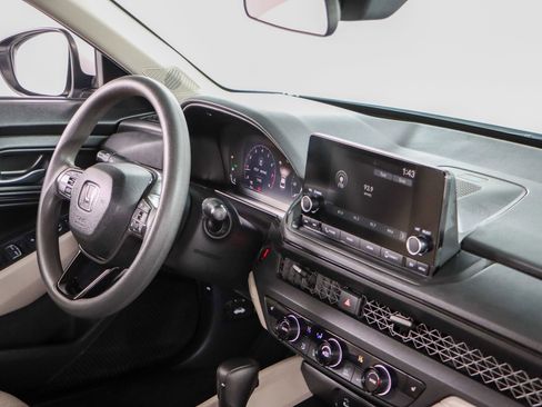 Used 2024 Honda Accord EX image 26