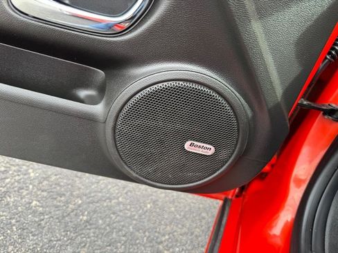 Used 2010 Chevrolet Camaro SS w/ Interior Accent Trim Package image 20