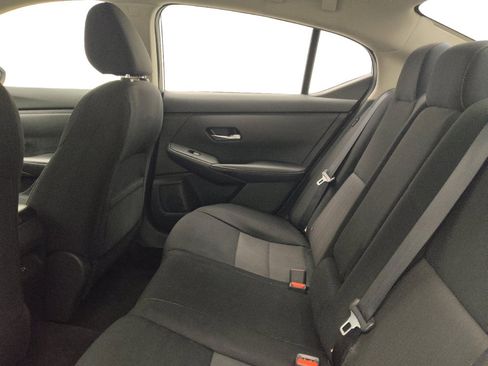 Used 2022 Nissan Sentra SV FWD image 18