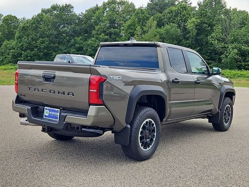 New 2026 Toyota Tacoma 4x4 Double Cab image 3