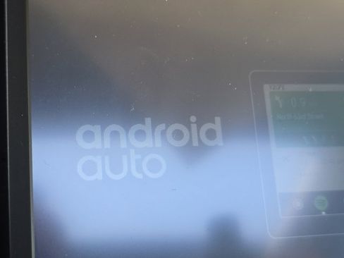 Used 2017 Toyota Camry XSE w/ Moonroof Package image 4