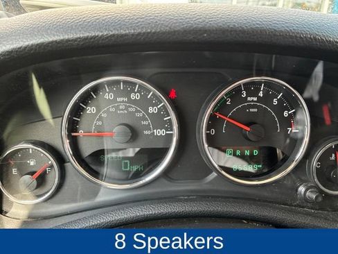 Used 2018 Jeep Wrangler Unlimited Sahara w/ Connectivity Group AWD/4WD image 9