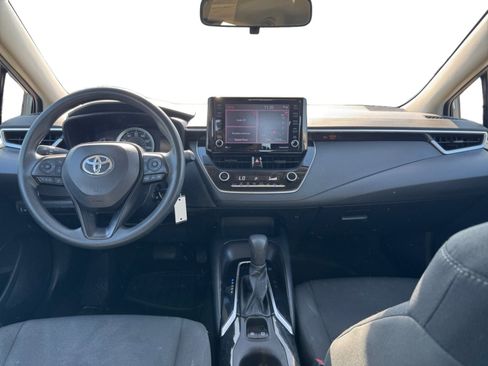 Used 2022 Toyota Corolla LE FWD image 12